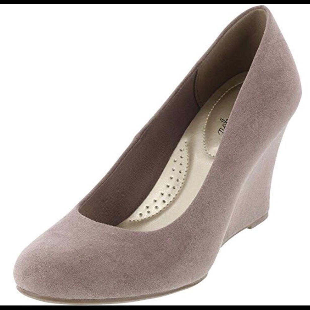 Dexflex Comfort Taupe Suede Women’s Karlie Wedge